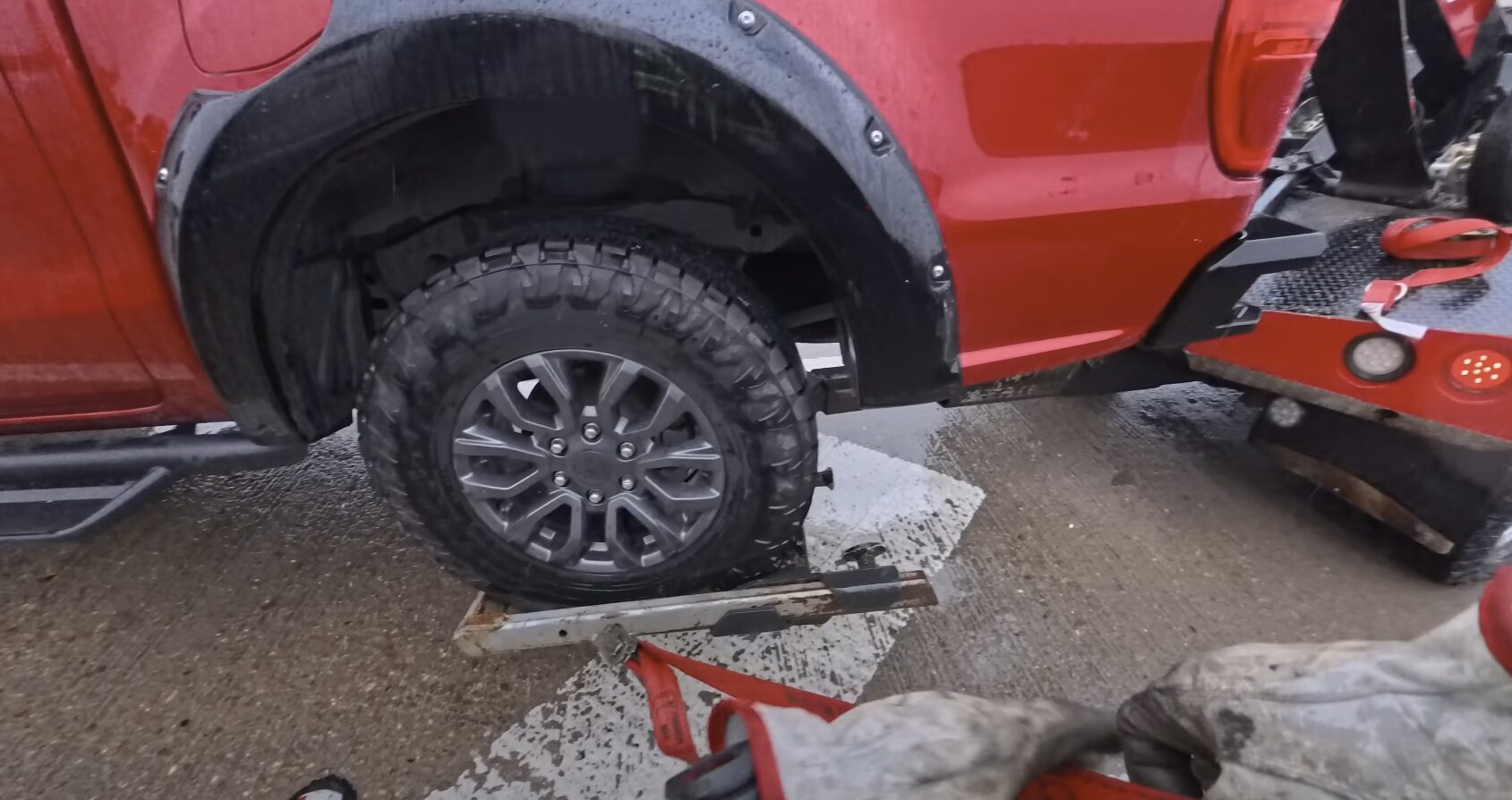 Tow truck responding to vehicle breakdown on roadside